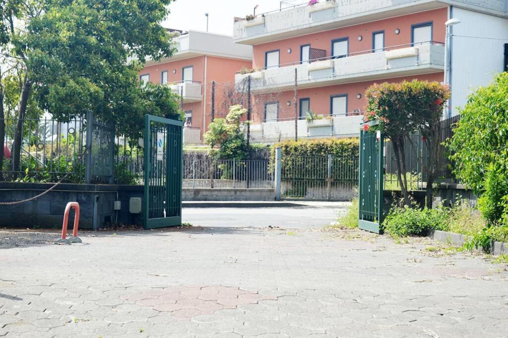 Appartamento Casasolemare Fondachello فونداشيلو المظهر الخارجي الصورة